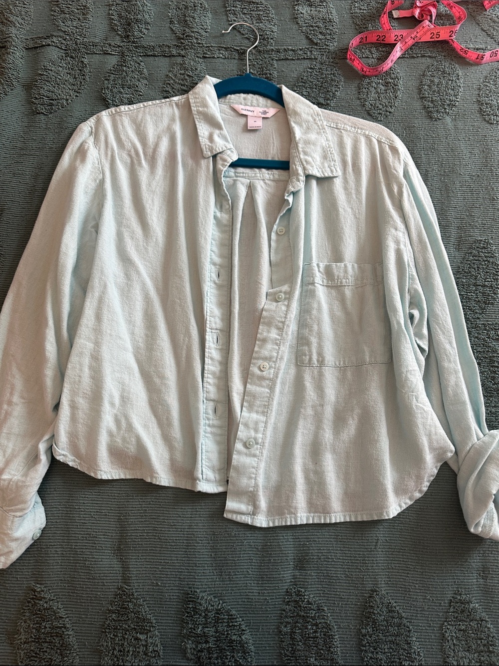 Old Navy cropped linen shirt medium
